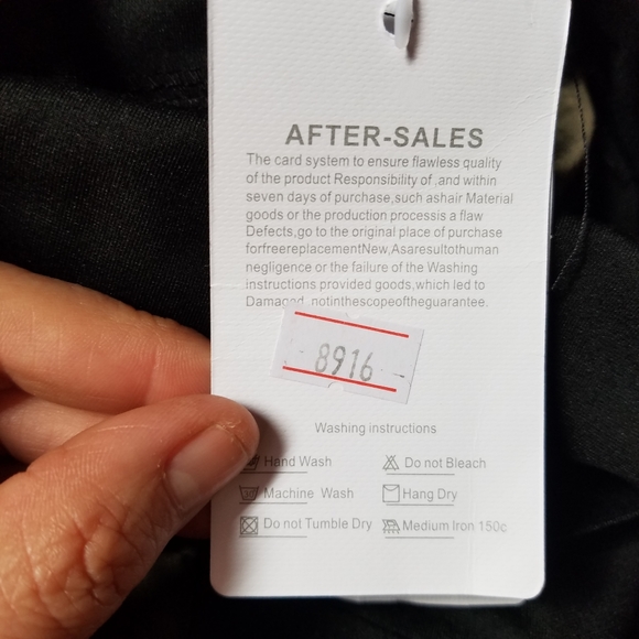 C Yard Dress. Condition is "New with tags".

It do - Picture 6 of 7